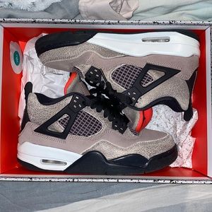 Air Jordan’s retros (GS)